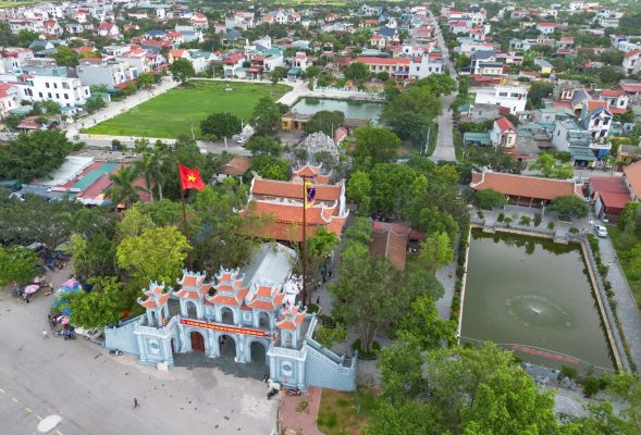 Quần thể di tích lịch sử - văn hóa đền Tranh Nih Giang hải dương